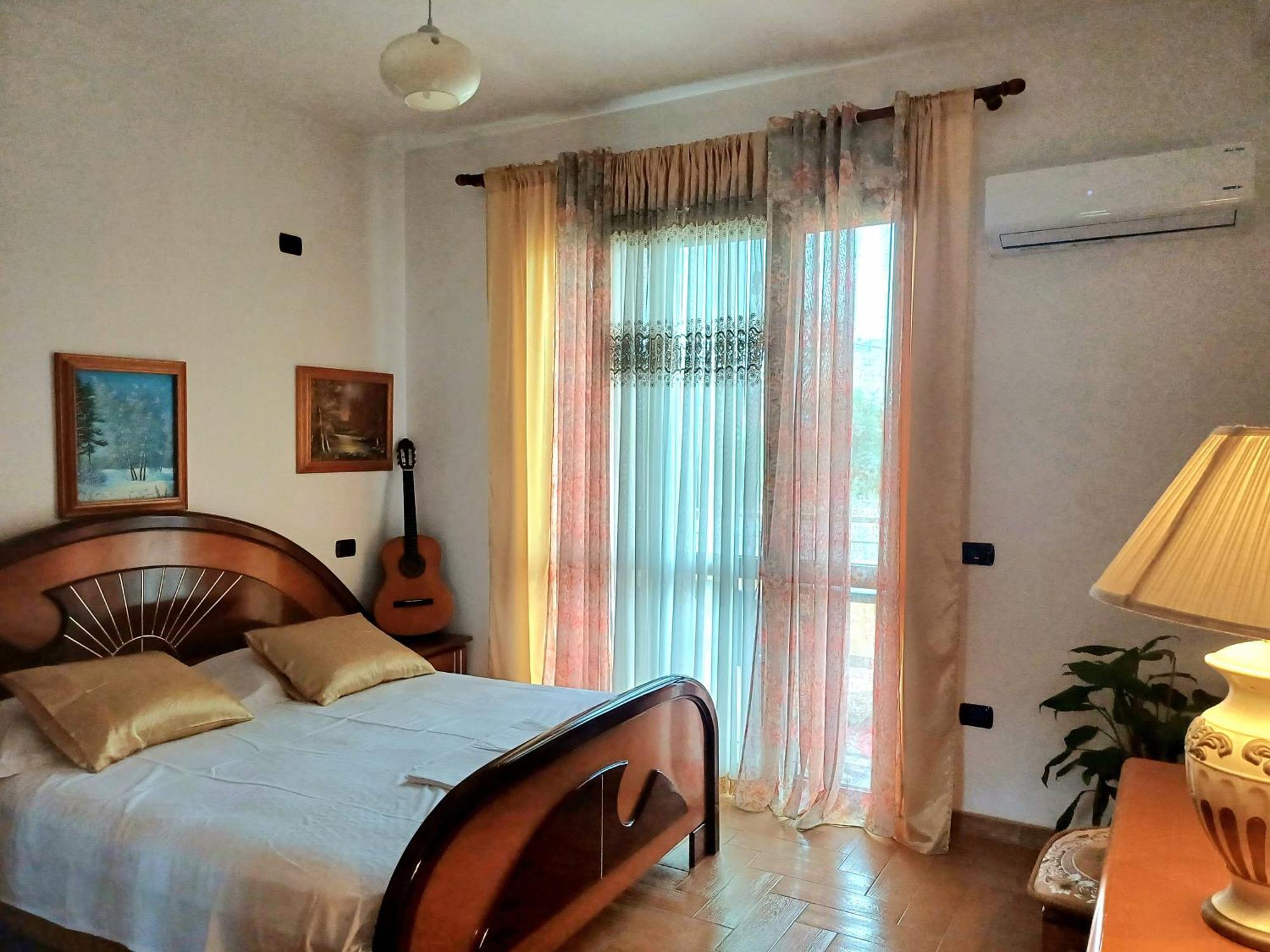 Guest Room Near Historical Center Vlorë Exterior foto